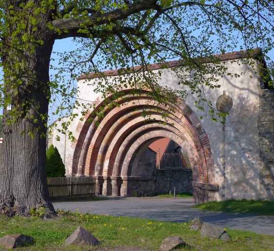 romanisches Portal vom Kloster Altzella